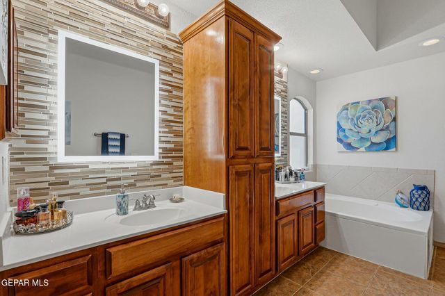 6313 Franklin Gate Drive, El Paso, TX 79912