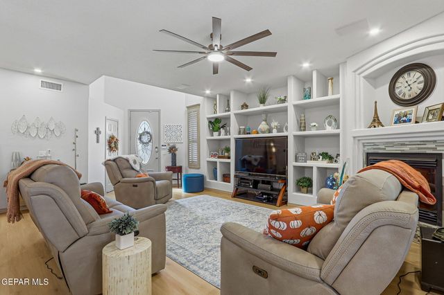 6313 Franklin Gate Drive, El Paso, TX 79912