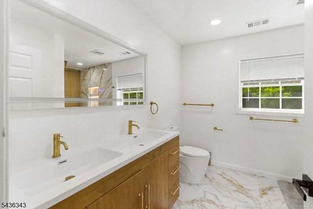 1436 Pleasant Valley Way, West Orange Twp., NJ 07052