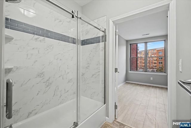 24 Ave At Port Imperial 318, West New York, NJ 07093