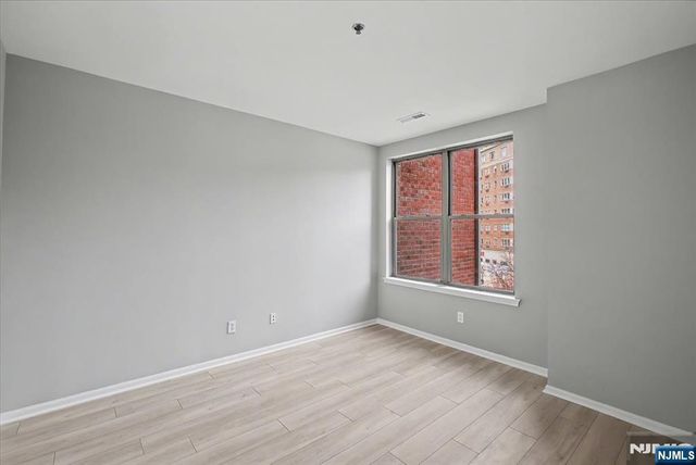 24 Ave At Port Imperial 318, West New York, NJ 07093