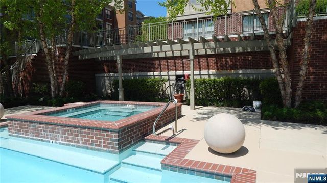 24 Ave At Port Imperial 318, West New York, NJ 07093