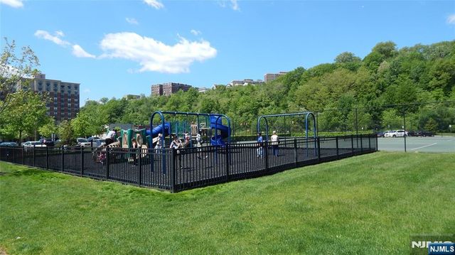 24 Ave At Port Imperial 318, West New York, NJ 07093