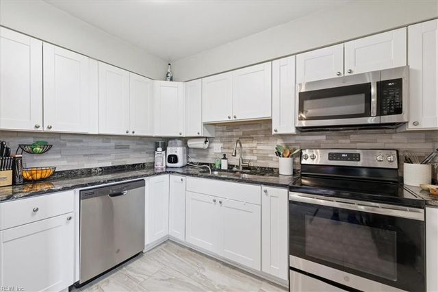 4901 Hatton Point RD, Portsmouth, VA 23703