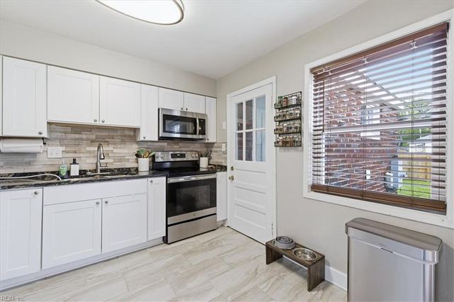 4901 Hatton Point RD, Portsmouth, VA 23703