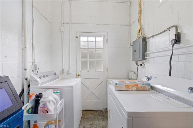 4901 Hatton Point RD, Portsmouth, VA 23703