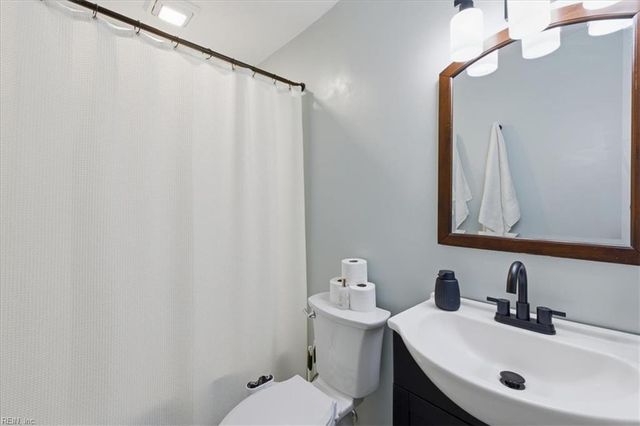 4901 Hatton Point RD, Portsmouth, VA 23703