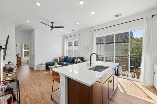 3809 Valley View RD 19, Austin, TX 78704