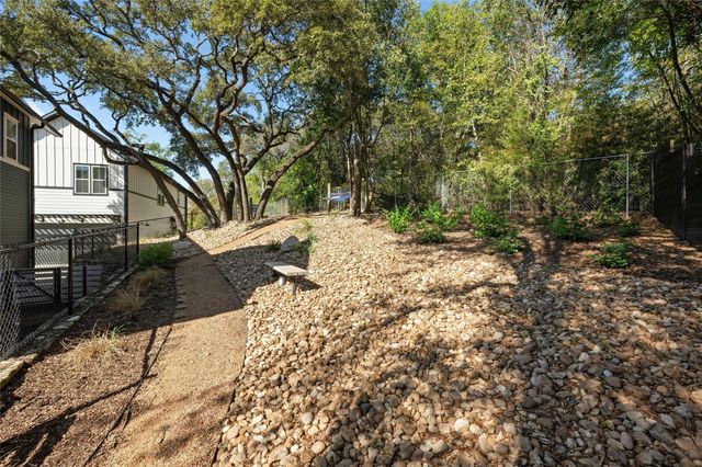 3809 Valley View RD 19, Austin, TX 78704