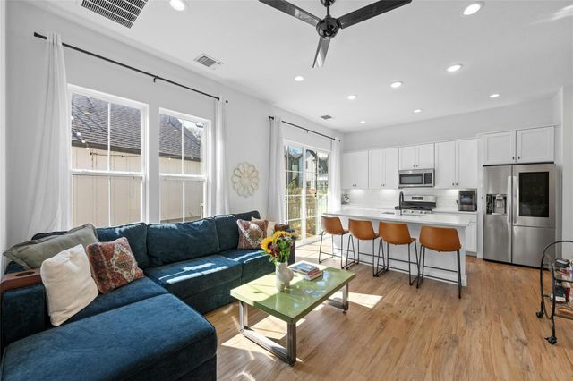 3809 Valley View RD 19, Austin, TX 78704