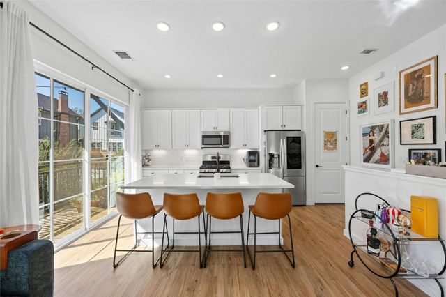 3809 Valley View RD 19, Austin, TX 78704