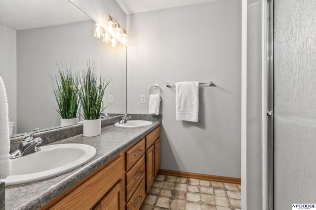 1708 N 175 Court, Omaha, NE 68118