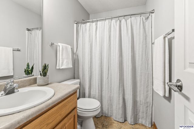 1708 N 175 Court, Omaha, NE 68118