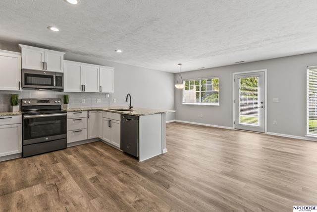 1708 N 175 Court, Omaha, NE 68118