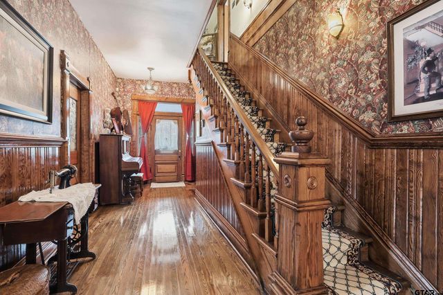 302 Mt Pleasant ST, Pittsburg, TX 75686