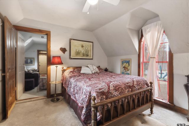 302 Mt Pleasant ST, Pittsburg, TX 75686