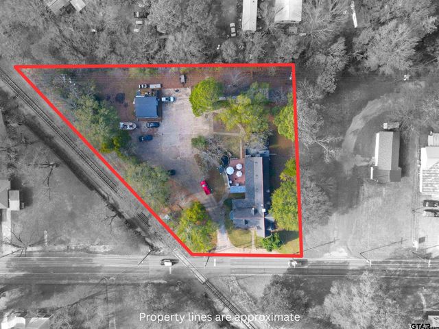 302 Mt Pleasant ST, Pittsburg, TX 75686