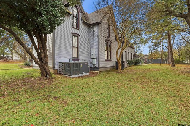 302 Mt Pleasant ST, Pittsburg, TX 75686