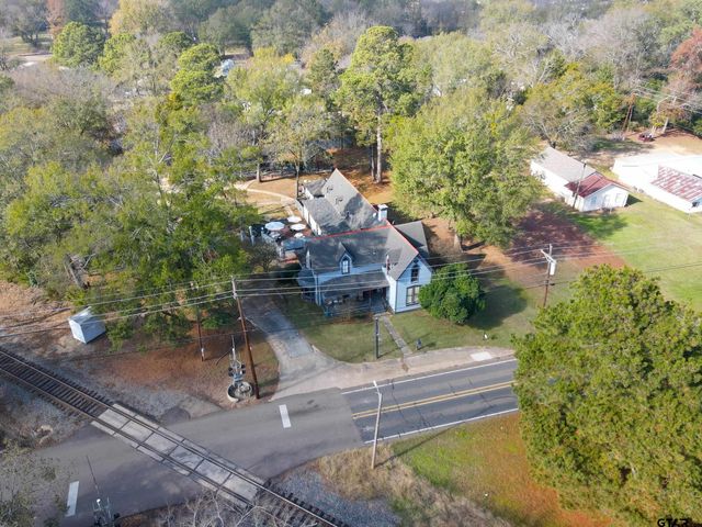 302 Mt Pleasant ST, Pittsburg, TX 75686