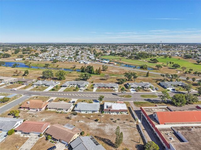 1409 N PEBBLE BEACH BOULEVARD, Sun City Center, FL 33573