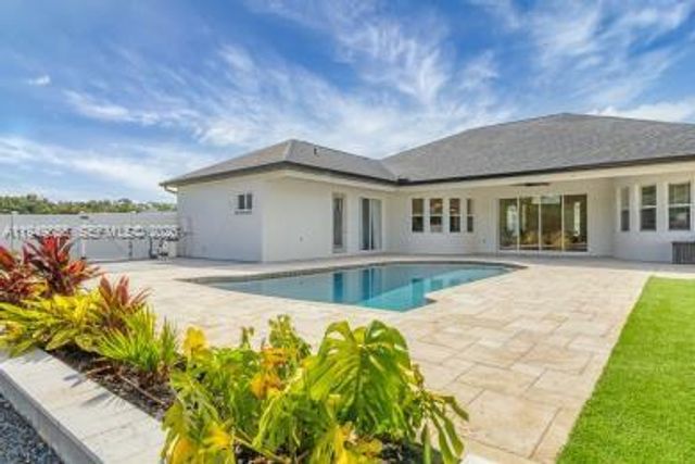 15430 29 Lane E., Other City - In The State Of Florida, FL 34219