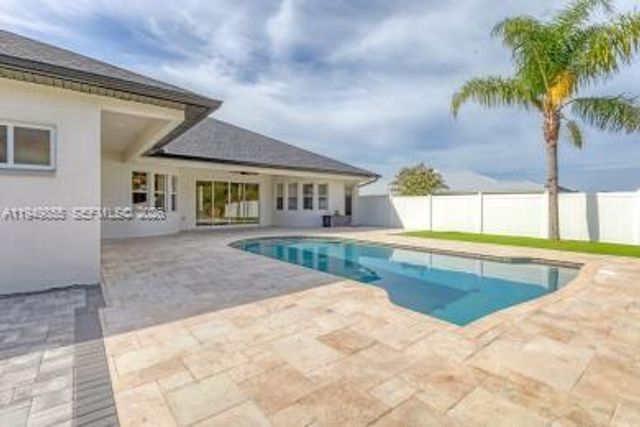 15430 29 Lane E., Other City - In The State Of Florida, FL 34219