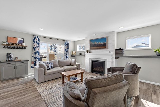 4427 Feather Lane, Middleton, WI 53562