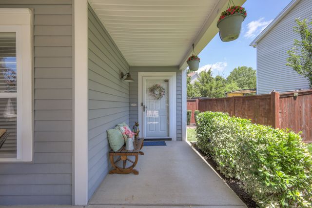 1006 Bradford Park Rd, Mount Juliet, TN 37122