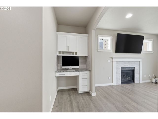 1285 TIRION Ave, Eugene, OR 97404