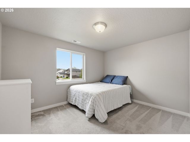 1285 TIRION Ave, Eugene, OR 97404