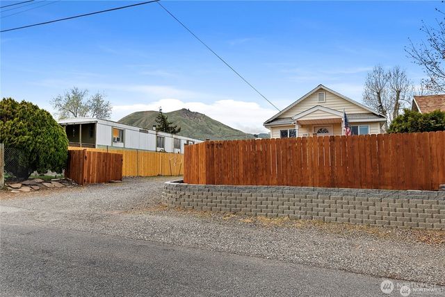 1770 Marker Street, Wenatchee, WA 98801