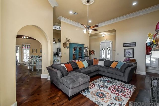 2614 S TURNBERRY AVE, Zachary, LA 70791