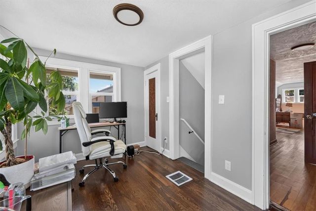 4335 College Avenue, Kansas City, MO 64130
