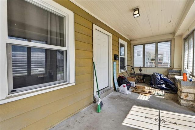 4335 College Avenue, Kansas City, MO 64130