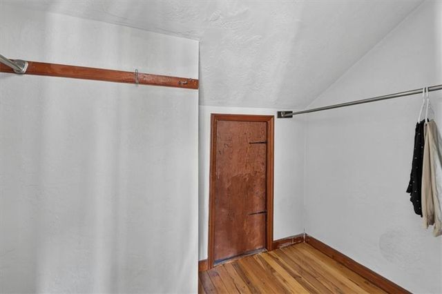 4335 College Avenue, Kansas City, MO 64130