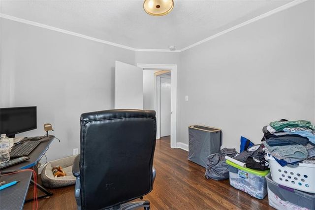 4335 College Avenue, Kansas City, MO 64130