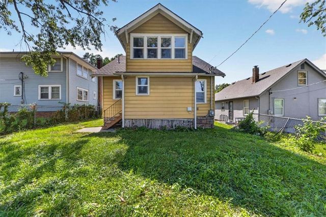 4335 College Avenue, Kansas City, MO 64130