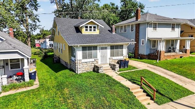 4335 College Avenue, Kansas City, MO 64130