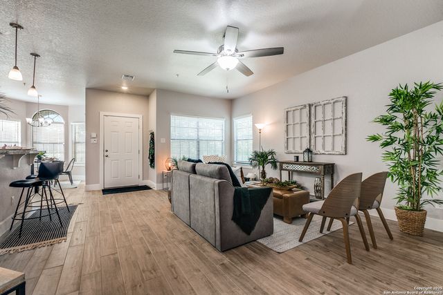 6160 Eckhert Rd Apt 1005, San Antonio, TX 78240