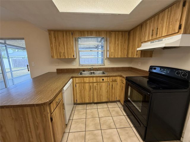 310 W WINDHORST ROAD, Brandon, FL 33510