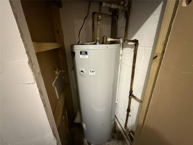 310 W WINDHORST ROAD, Brandon, FL 33510