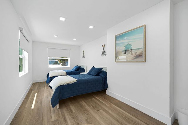 2707 ADAMS Street ., Hollywood, FL 33020