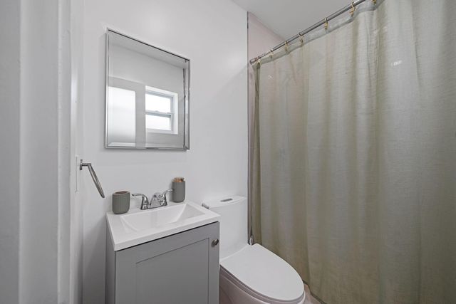 2707 ADAMS Street ., Hollywood, FL 33020