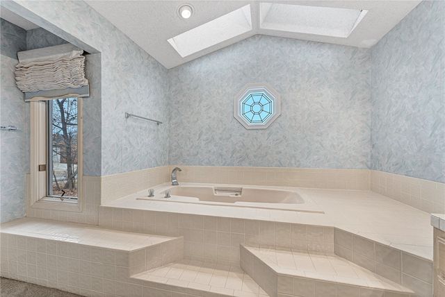 4 Branchwood Lane, Bella Vista, AR 72715