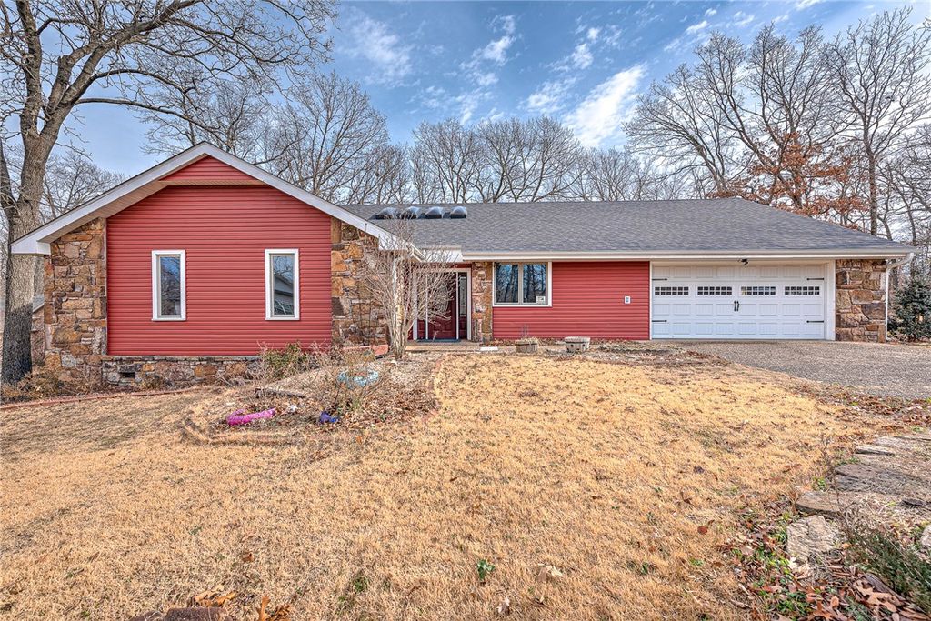 4 Branchwood Lane, Bella Vista, AR 72715