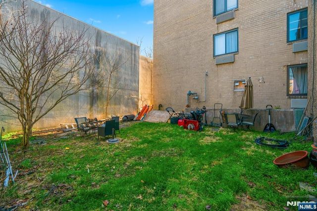 24-32 Dempsey Avenue, Edgewater, NJ 07020