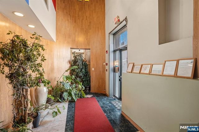 24-32 Dempsey Avenue, Edgewater, NJ 07020