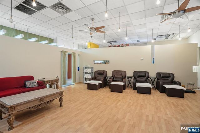 24-32 Dempsey Avenue, Edgewater, NJ 07020