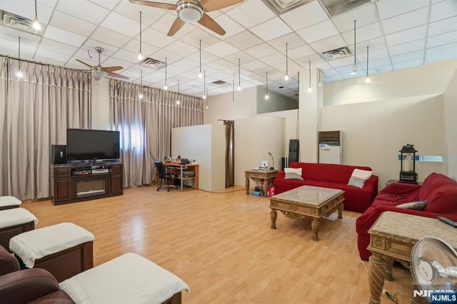 24-32 Dempsey Avenue, Edgewater, NJ 07020