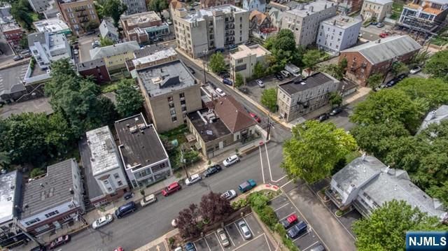 24-32 Dempsey Avenue, Edgewater, NJ 07020